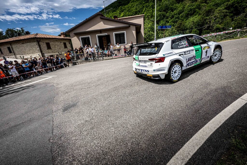 Rally Internazionale Casentino – in diretta da Bibbiena, ad una speciale dal termine